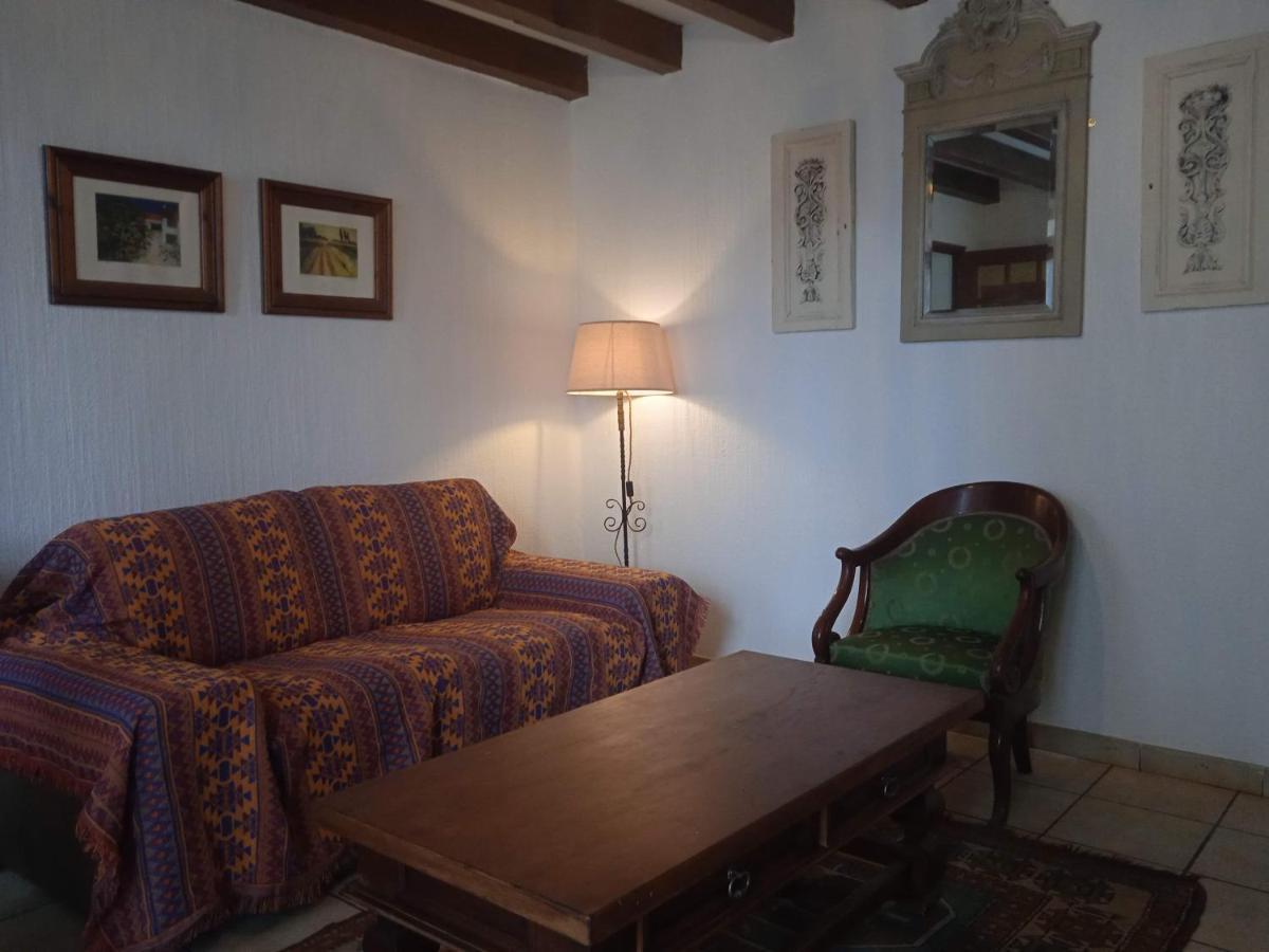 Charming Ancient House: Medieval Retreat in Pays de la Loire Sille-le-Guillaume Exterior photo